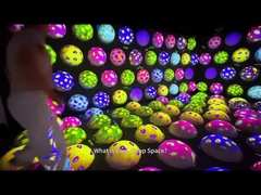 Πάρκο διασκέδασης εσωτερικό πολύχρωμο παιχνίδι μπάλας άλματος Διαδραστική προβολή μπάλας άλματος