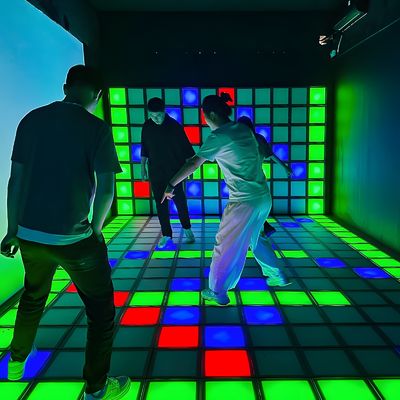 Καλή τιμή LED Grid Game Light Indoor Led Touch Gaming Floor Megagrid Διαδραστικό παιχνίδι σε απευθείας σύνδεση