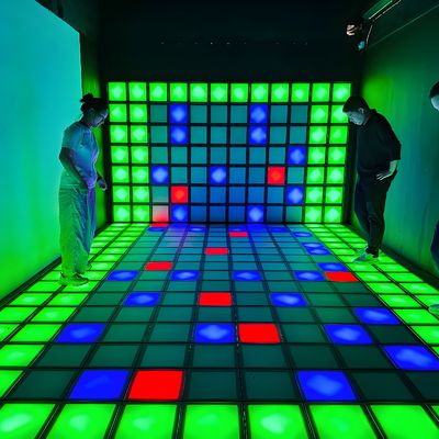 Καλή τιμή Ενεργοποιήστε το παιχνίδι Led Floor 30x30cm Διαδραστικό Φως Ενεργό 300+ Παιχνίδι Διαδραστικό Led Dance σε απευθείας σύνδεση