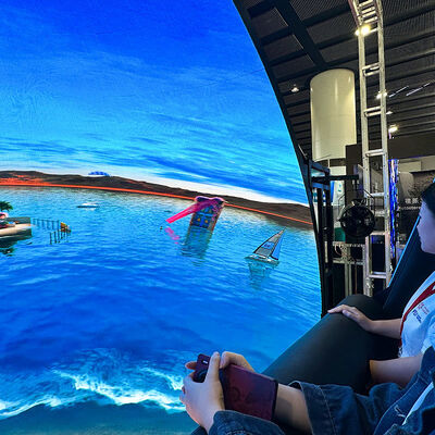Καλή τιμή 9D Dome Flying Theater για χώρους υψηλής κυκλοφορίας με περισσότερους από 10 επιβάτες και 1 έτος εγγύησης σε απευθείας σύνδεση